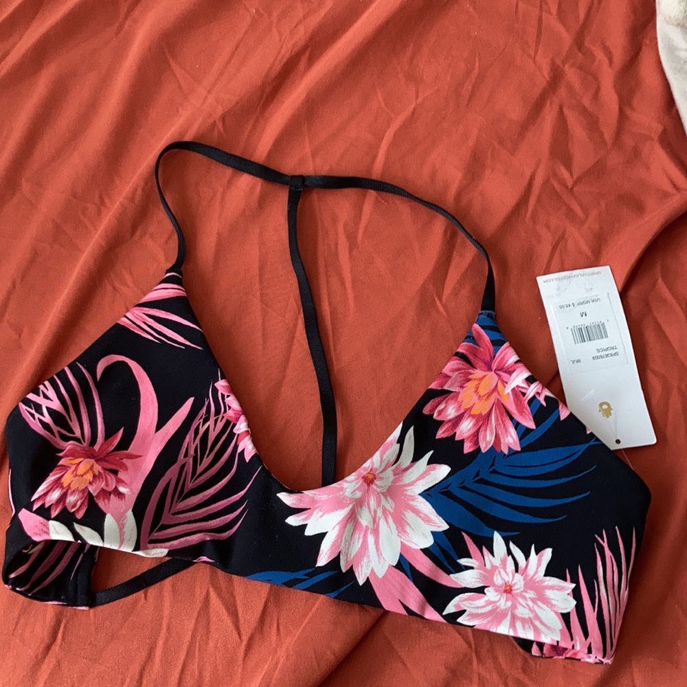 Spiritual Gangster Strappy Sport Top